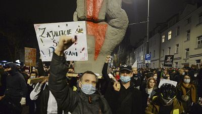 Акция протеста против запрета абортов в Варшаве 30 октября 2020