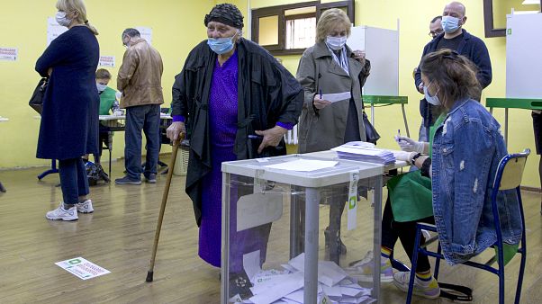 Избирательный участок в Тбилиси Избирательный участок в Тбилиси