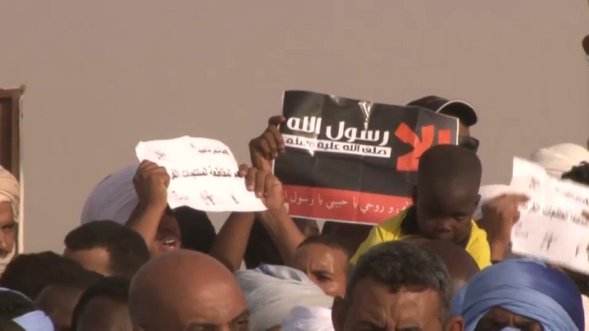 جموع من الموريتانيين يتظاهرون في نواكشوط احتجاجا على نشر الرسوم المسيئة للنبي محمد - تشرين الأول/أكتوبر 2020