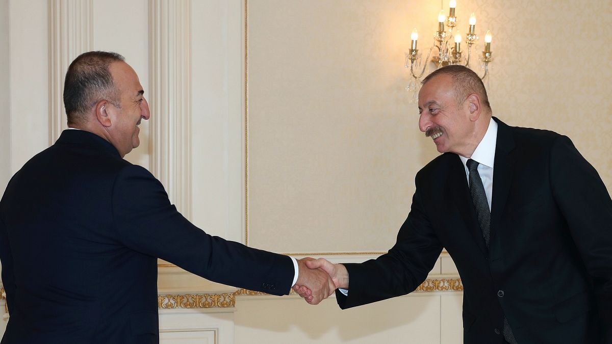 Azerbaycan Cumhurbaşkanı Aliyev, Dışişleri Bakanı Çavuşoğlu'nu kabulş etti