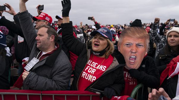 Unterstützer von Donald Trump bei einer Kundgebung in Michigan am 1. November Unterstützer von Donald Trump bei einer Kundgebung in Michigan am 1. November
