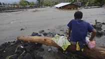 Un super typhon frappe les Philippines avec des vents meurtriers