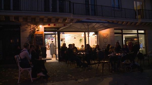 L'Europe à l'heure du reconfinement : face aux restrictions pointe la colère L'Europe à l'heure du reconfinement : face aux restrictions pointe la colère
