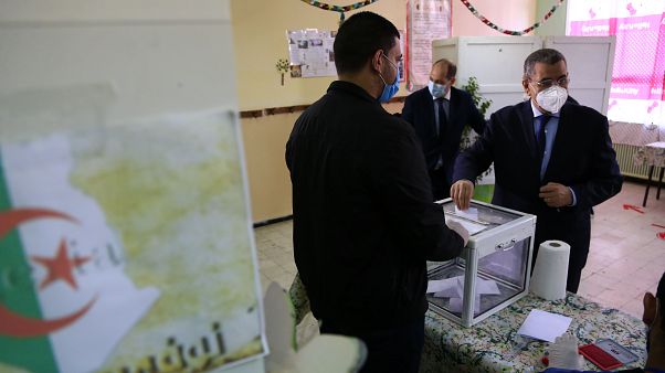 التصويت على تعديل الدستور التصويت على تعديل الدستور