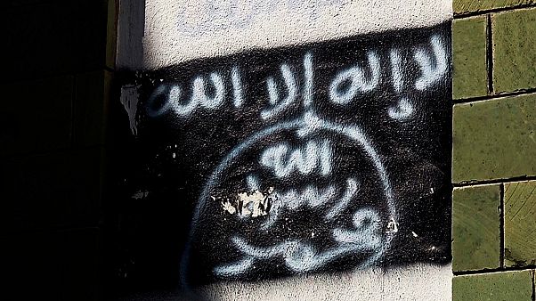 تنظيم القاعدة في بلاد المغرب الإسلامي يهاجم ماكرون ويدعو إلى "الثأر" للنبي محمد تنظيم القاعدة في بلاد المغرب الإسلامي يهاجم ماكرون ويدعو إلى "الثأر" للنبي محمد