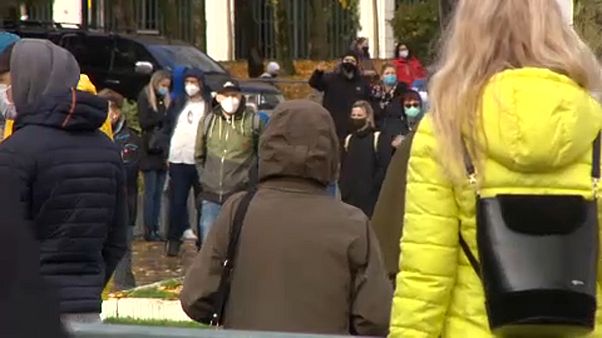 Materialschlacht gegen Covid: Slowakei testet 3,6 Millionen Menschen in zwei Tagen Materialschlacht gegen Covid: Slowakei testet 3,6 Millionen Menschen in zwei Tagen