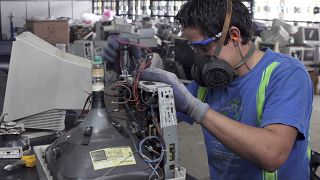 EU campaign to make repairing devices easier faces an uphill battle