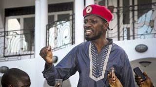 Der ugandische Popstar und Oppositionspolitiker Bobi Wine nach seiner Haftentlassung im Jahr 2019