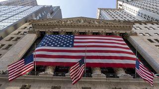 EUA: Wall Street abriu em alta apesar da incerteza política
