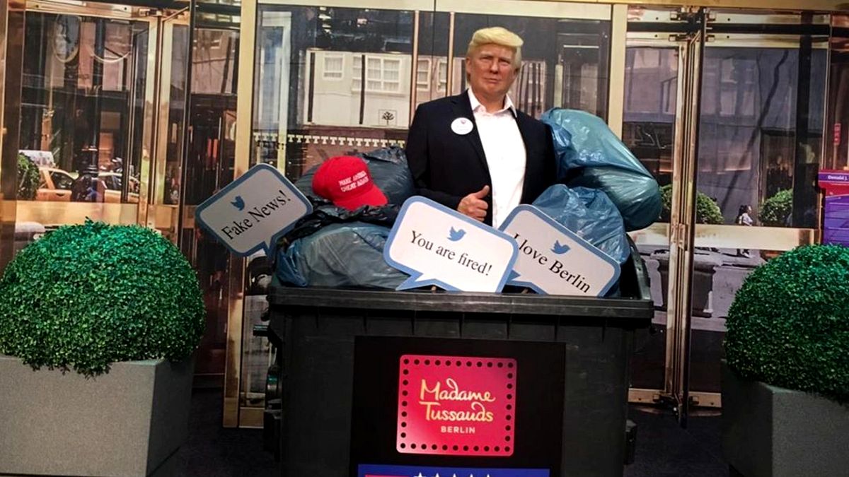 Donald Trump'ın balmumu heykeli çöpte