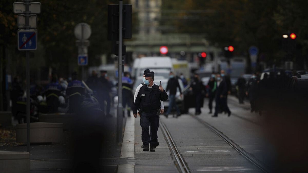 La menace terroriste pèse sur les Européens, "peu importe la laïcité ou les caricatures"