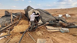 إسرائيل تزيل قرية فلسطينية دفعة واحدة في الضفة الغربية وتشرد 73 شخصاً