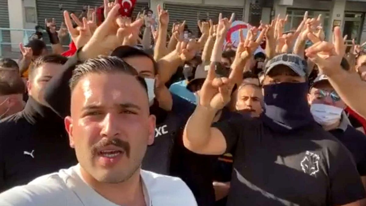 Ahmet Çetin Decines'de bir protesto eyleminde
