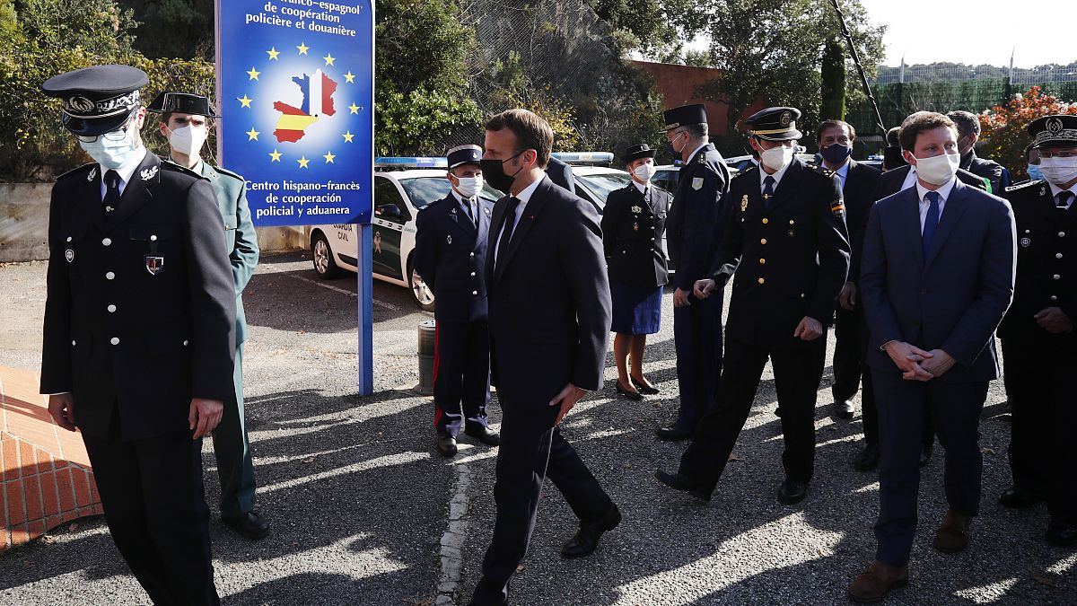 Emmanuel Macron veut renforcer le contrôle aux frontières