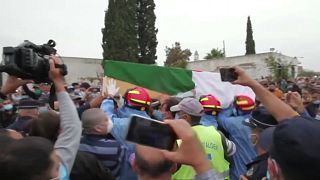 Lakhdar Bouregaa funeral: Respect and anti-government slogans for Algerian icon