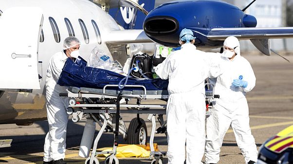 Patiententransport auf dem Flughafen von Straßburg Patiententransport auf dem Flughafen von Straßburg