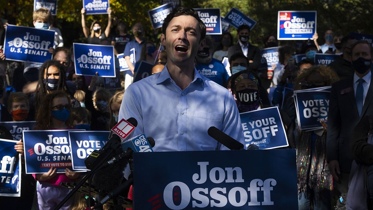 El demócrata Jon Ossoff es uno de los candidatos a obtener un puesto en el Senado