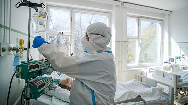 Lélegeztetőgépen egy koronavírusos beteg az Országos Korányi Pulmonológiai Intézetben Lélegeztetőgépen egy koronavírusos beteg az Országos Korányi Pulmonológiai Intézetben