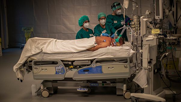 Au service réanimation de l'hôpital MontLegia CHC à Liège en Belgique, le 6 novembre 2020 Au service réanimation de l'hôpital MontLegia CHC à Liège en Belgique, le 6 novembre 2020