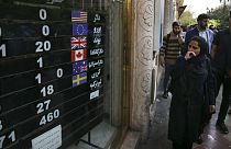 تابلوی نرخ‌های یک صرافی در تهران