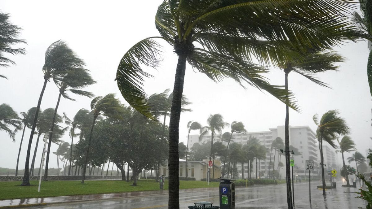 Heavy rains hit Ocean Drive, Florida as Eta approaches Florida Keys.