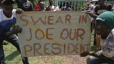 Aldeia queniana celebra vitória de Biden