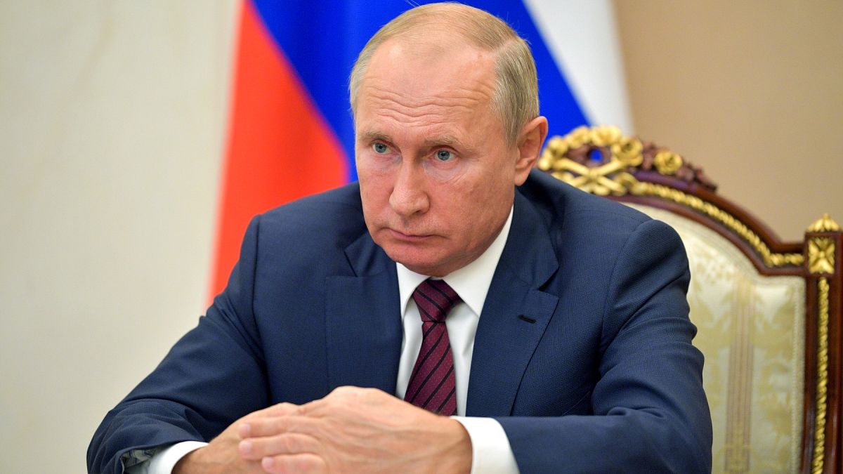 El presidente ruso Vladimir Putin asiste a una reunión por videoconferencia en Moscú, Rusia, el jueves 5 de noviembre de 2020. 