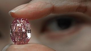Το ροζ διαμάντι «Πνεύμα του Ρόδου», 14.83 καρατίων
