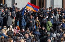 Protestocular, Ermenistan’ın başkenti Erivan'daki Özgürlük Meydanı'nda toplandı