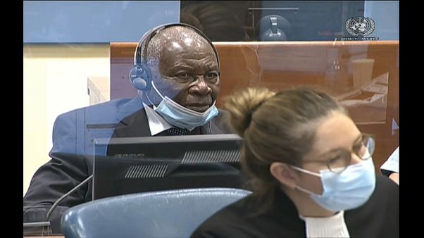 Félicien Kabuga lors de sa comparution devant les juges de La Haye, ce 11/11/2020 - capture d'écran d'une vidéo AFP Félicien Kabuga lors de sa comparution devant les juges de La Haye, ce 11/11/2020 - capture d'écran d'une vidéo AFP