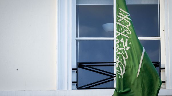 السعودية نيوز |
إطلاق نار على مقرّ السفارة السعودية في لاهاي الهولندية ولا إصابات
السعودية نيوز |
إطلاق نار على مقرّ السفارة السعودية في لاهاي الهولندية ولا إصابات