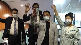 Hong Kong'da istifa eden demokrasi yanlısı 4 milletvekili (Sağdan sola; Wong Pik Wan, Wu Chi Wai, Lam Cheuk-ting, Yoon Siu Kin)