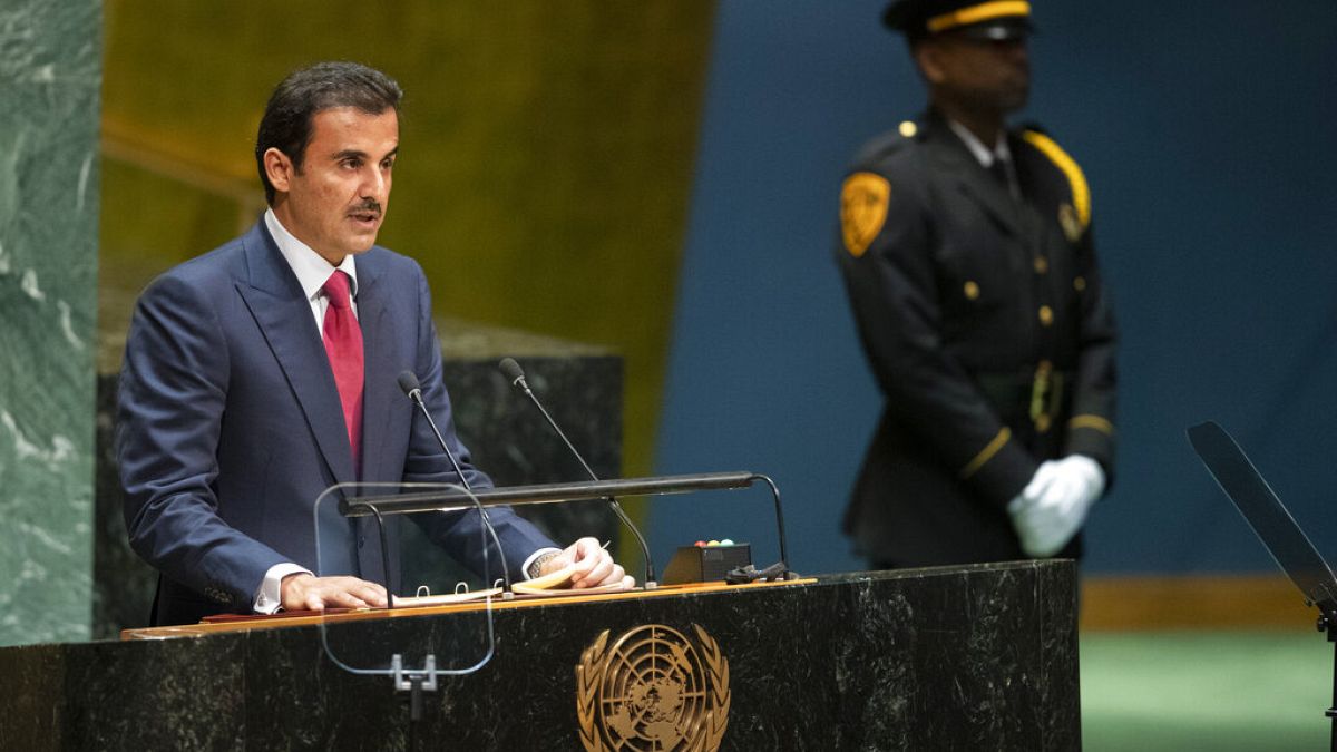 أمير قطر الشيخ تميم بن حمد آل ثاني خلال القائه لكلمة في الدورة 74 للجمعية العامة للأمم المتحدة