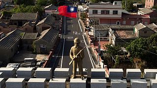 تمثال لجندي في تايوان