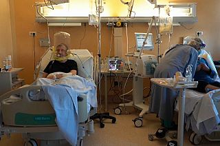 Do aplauso ao esquecimento: Médicos e enfermeiros sem palmas e sem meios