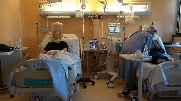 Do aplauso ao esquecimento: Médicos e enfermeiros sem palmas e sem meios Do aplauso ao esquecimento: Médicos e enfermeiros sem palmas e sem meios