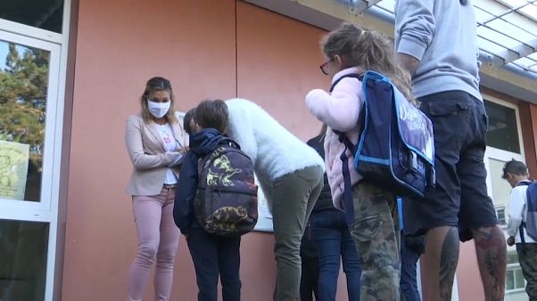 La France déploie des tests antigéniques dans les écoles La France déploie des tests antigéniques dans les écoles