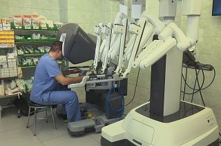 Hospital in Bulgaria using robots to help doctors carry out surgery