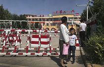 Doğu Türkistan'da ailelerinden koparılan çocukların tutulduğu bir 'okul'