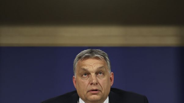 Bilancio Ue, arriva il veto di Ungheria e Polonia. Recovery fund al palo Bilancio Ue, arriva il veto di Ungheria e Polonia. Recovery fund al palo