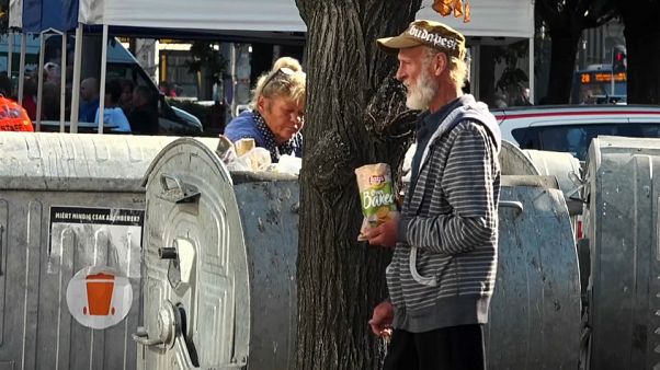 Coronavirus, aumentano i senzatetto in Europa, a Bruxelles sono ospitati negli alberghi vuoti Coronavirus, aumentano i senzatetto in Europa, a Bruxelles sono ospitati negli alberghi vuoti