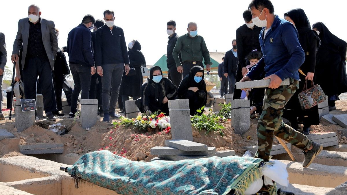 شمار قربانیان روزانه کرونا در ایران افزایش یافته است