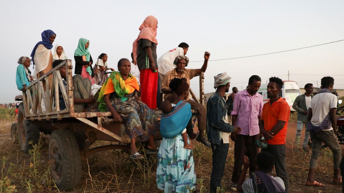 لاجئون إثيوبيون متجمعون في منطقة القضارف شرق السودان