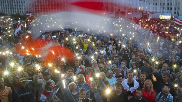 Una manifestazione in Piazza Indipendenza a Minsk, Bielorussia, il 19 agosto scorso Una manifestazione in Piazza Indipendenza a Minsk, Bielorussia, il 19 agosto scorso