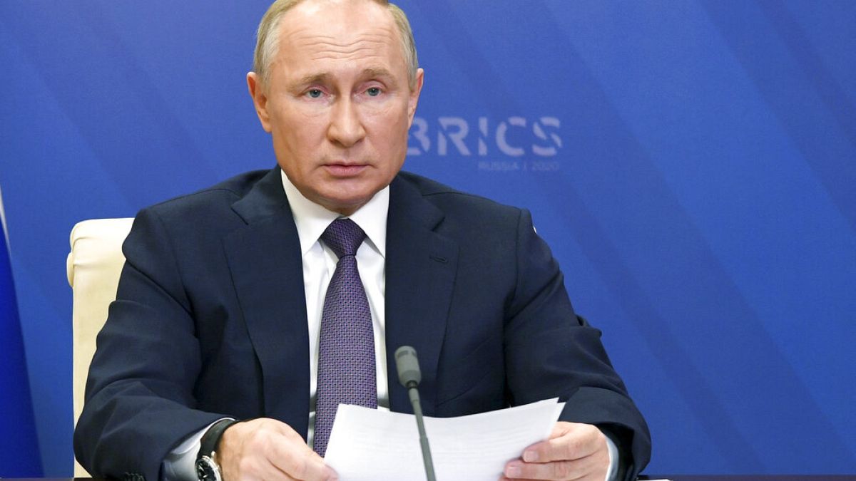 Vlagyimir Putyin orosz elnök a BRICS-országok online csúcsértékezletén