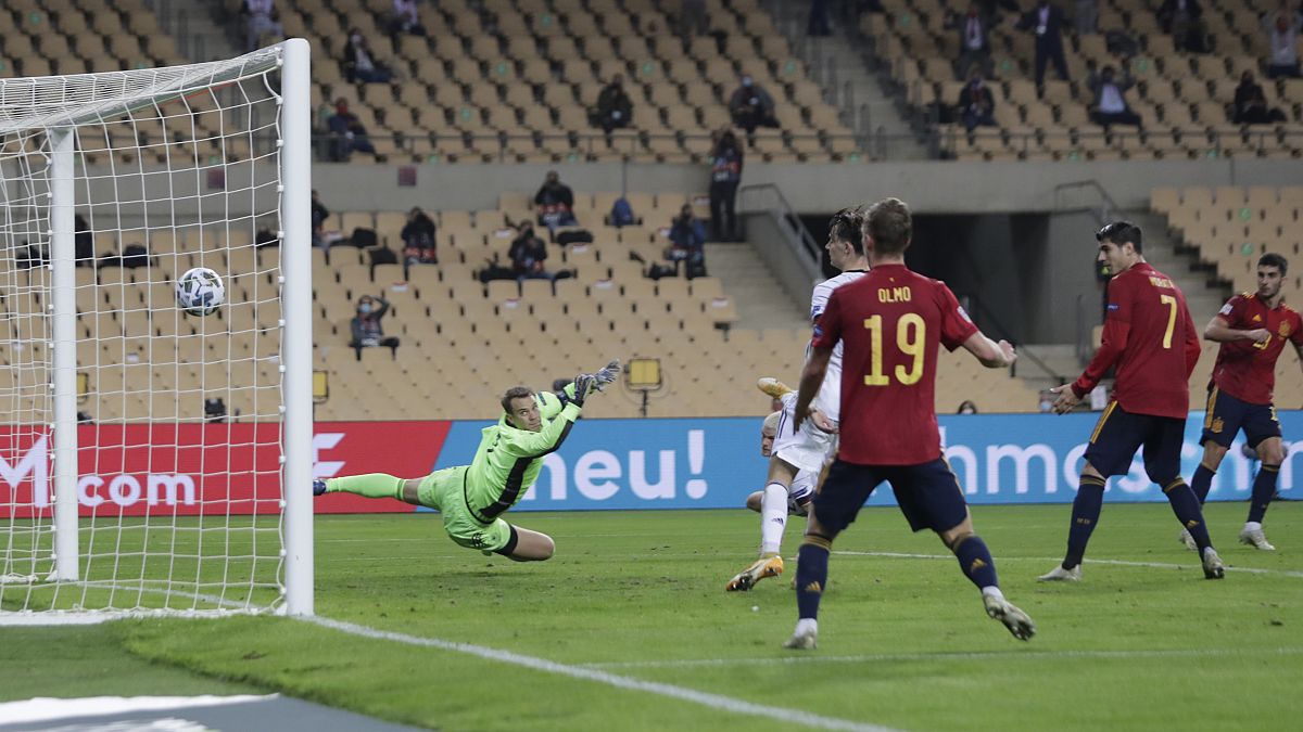 Spanischer Treffer beim Nations League Spiel Spanien - Deutschland in Sevilla (17. November 2020)