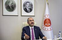 Adalet Bakanı Abdulhamit Gül, 10. Uluslararası Suç ve Ceza Film Festivali akademik açılış programına video konferans yöntemiyle katıldı.
