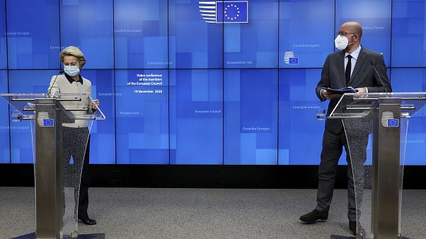 Ue, corsa contro il tempo per sbloccare il Recovery fund e pianificare la Brexit Ue, corsa contro il tempo per sbloccare il Recovery fund e pianificare la Brexit