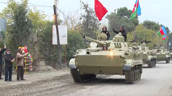 Forças militares do Azerbaijão entram em Agdam Forças militares do Azerbaijão entram em Agdam