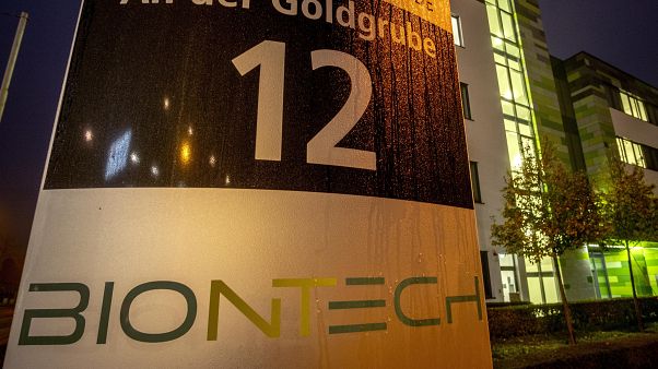 Штаб-квартира BioNTech в Майнце, ноябрь 2020 г. Штаб-квартира BioNTech в Майнце, ноябрь 2020 г.